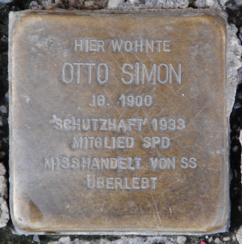 Stolperstein für Otto Simon, Markt 9