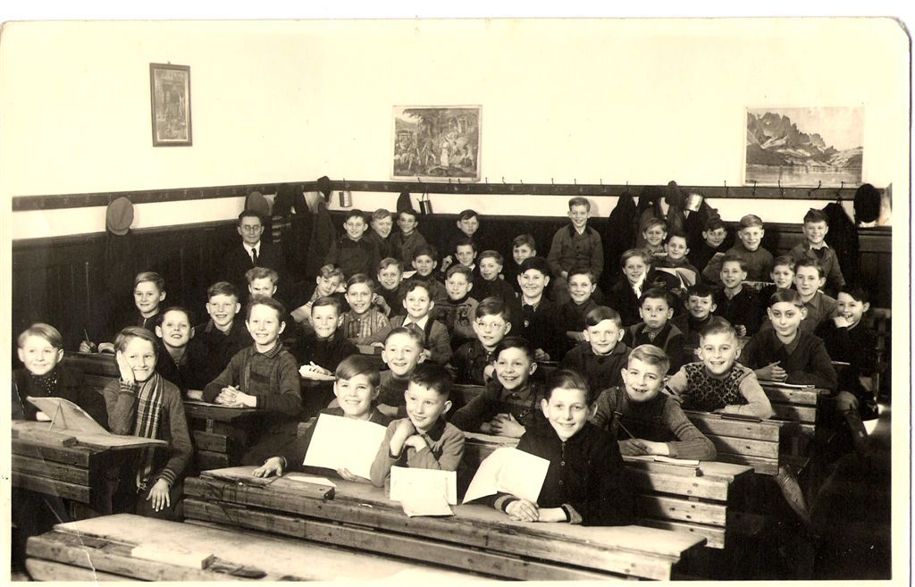 Februarzeugnisse in der Rückertschule 1949